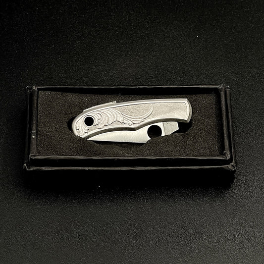 Hand Engraved Spyderco Pocket Knife 003 - Bug
