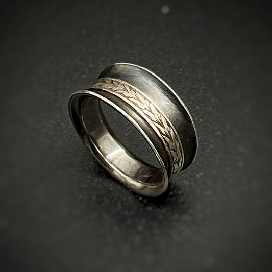 2 Layer Engraved Ring