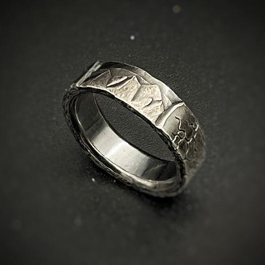 Crackled Mountain Ring